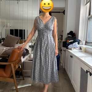 Madewell Floral V-Neck Midi Dress in Blue